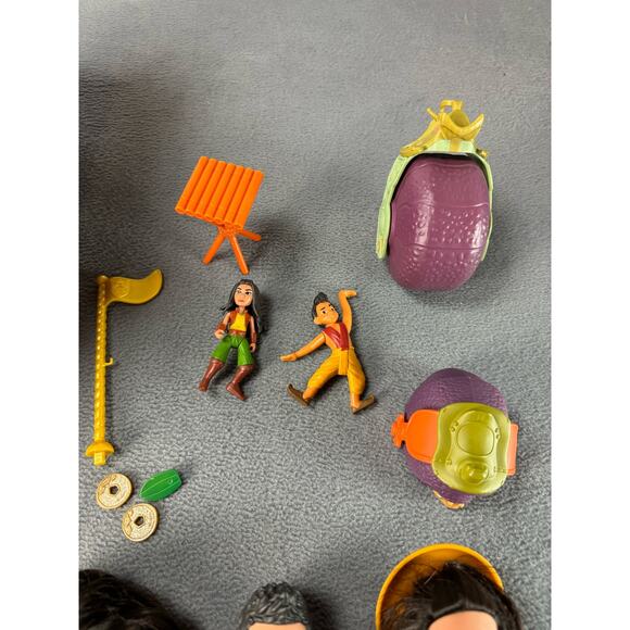 Disney Raya and the Last Dragon Toy Figures Lot - Picture 3 of 7